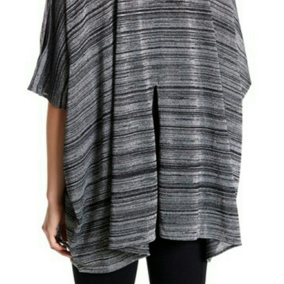 🏷️ NWT Steve Madden Metallic Sheen Knit Wra - Picture 5 of 5